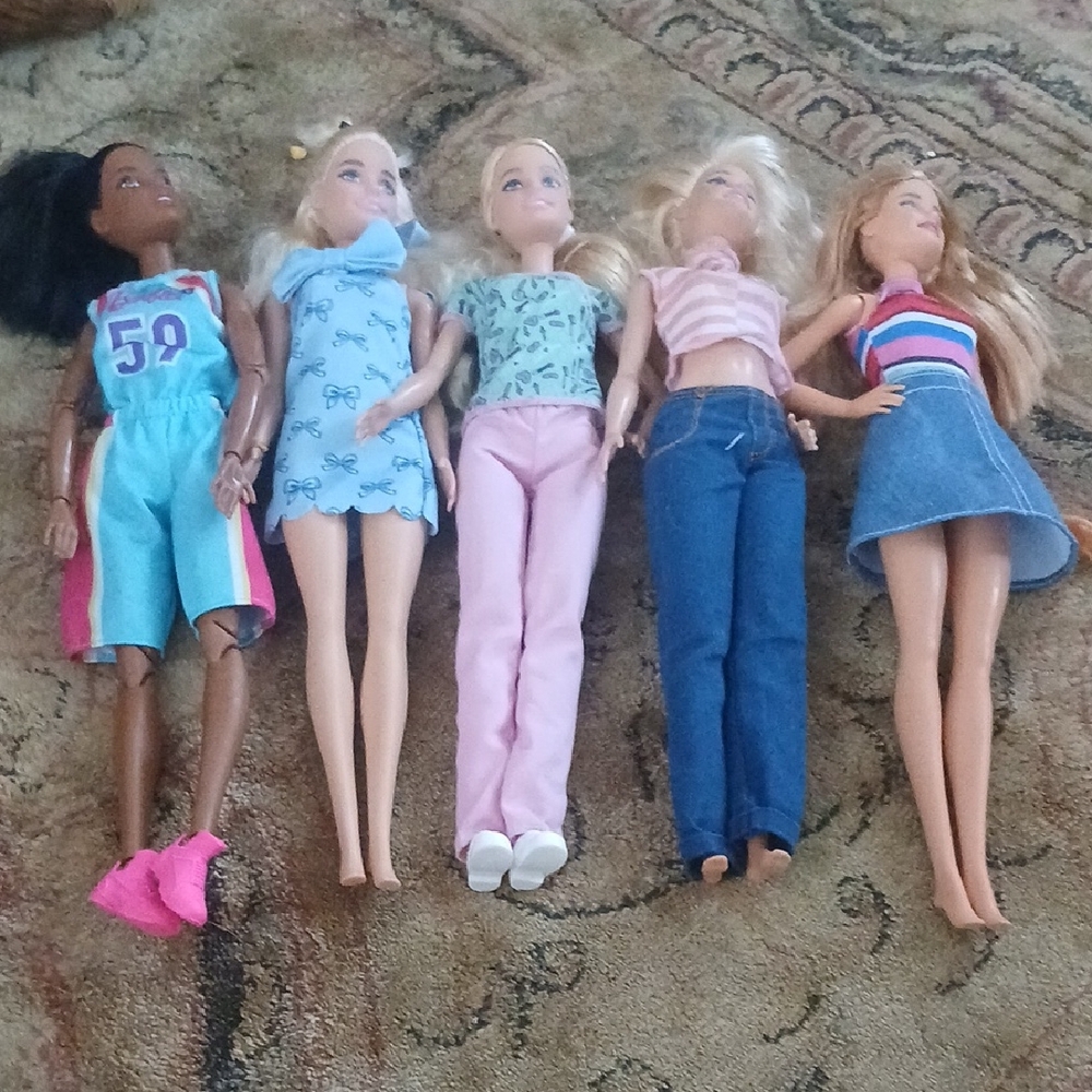 Fashion Doll Set with Colorful Outfits
